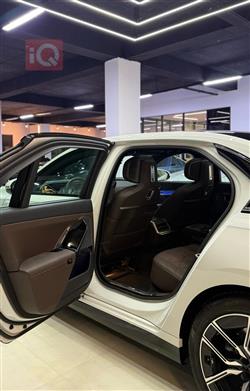 بي ام دبليو الفئة 7